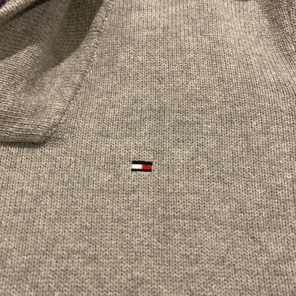 Men’s Tommy Hilfiger sweater size medium - Picture 3 of 4